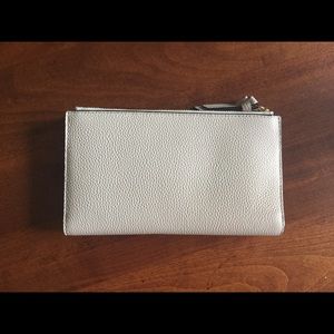 kate spade Bags - 💕kate spade Mulberry St Sftporcln Malea Wallet 💕 kate spade Bags - 💕kate spade Mulberry St Sftporcln Malea Wallet 💕